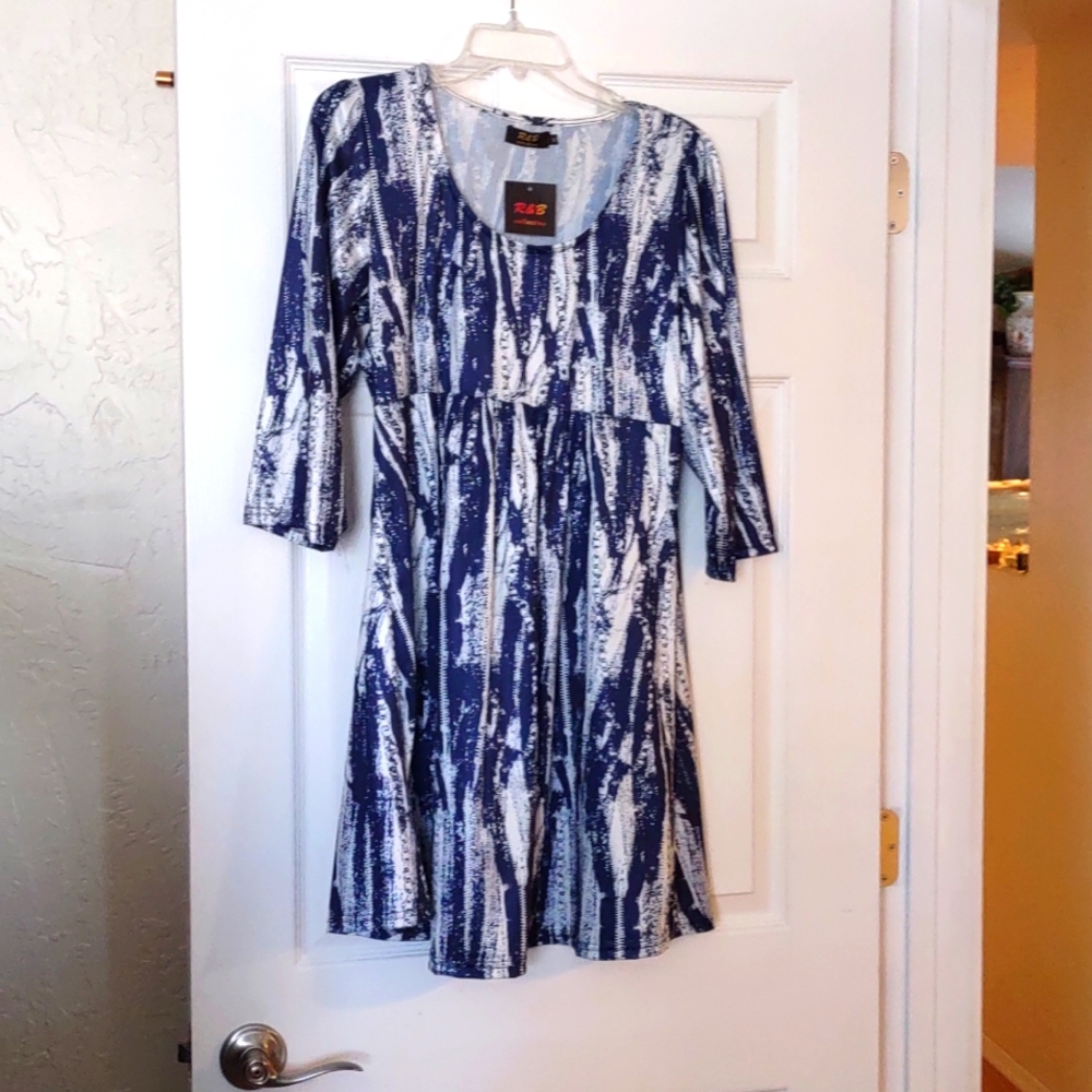 R&B Collection Tunic top or  short dress White and navy